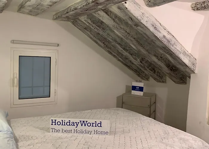 דירה House Pellicceria By World