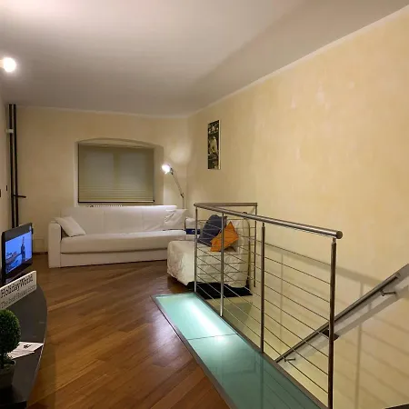 House Pellicceria By World